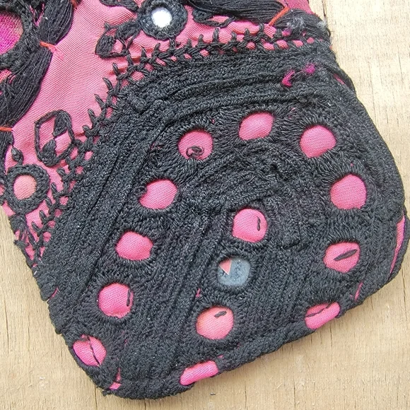 🎱🔮 Free People Boho Embroidered Repurposed vtg banjara hippie Wallet card case - Picture 12 of 16